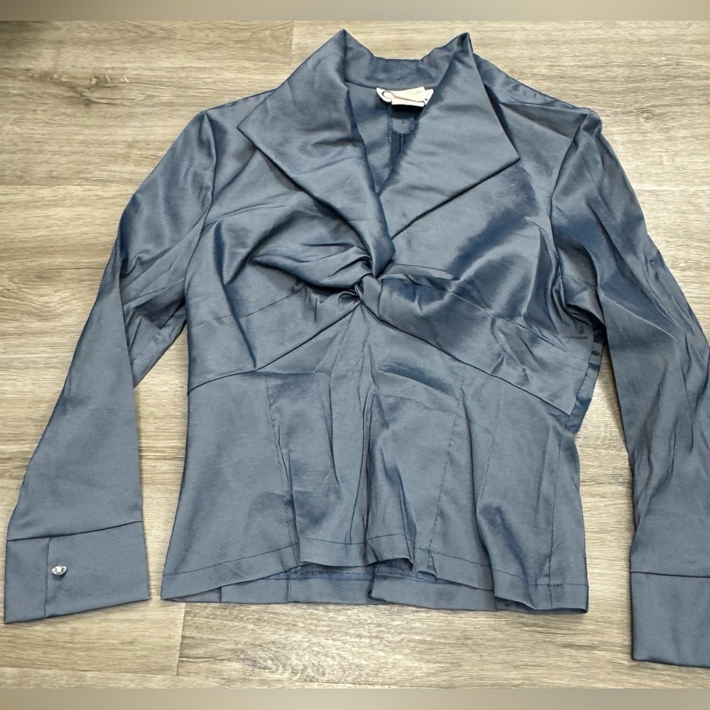 CACHET light blue  Wrap Blouse size 14 Zip up the back